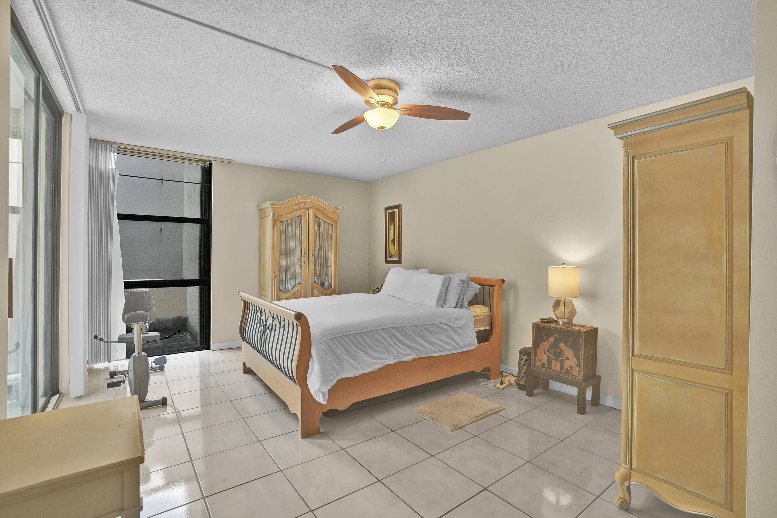 GRANDVIEW AT EMERALD HILLS CONDO - Residential