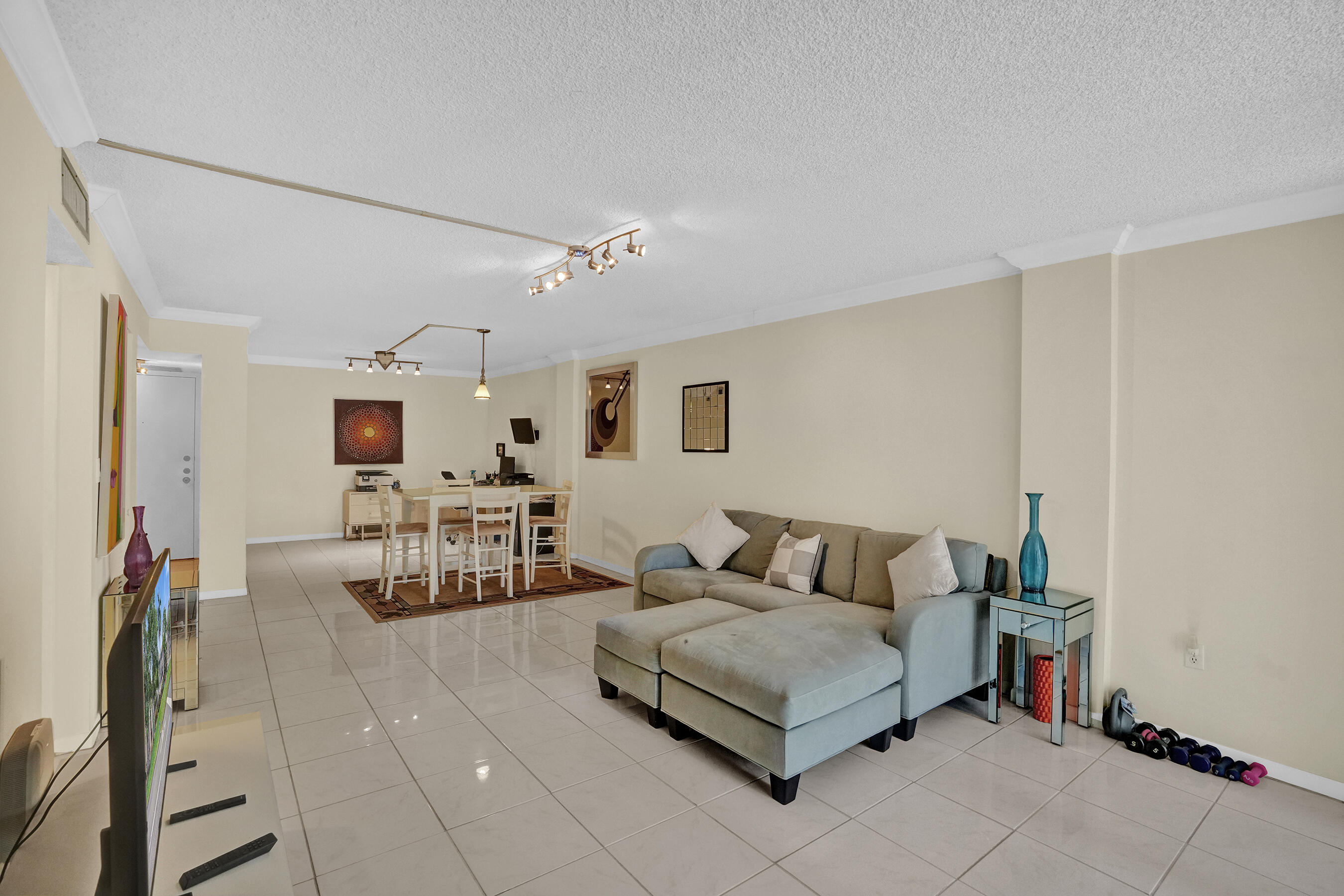 GRANDVIEW AT EMERALD HILLS CONDO - Residential