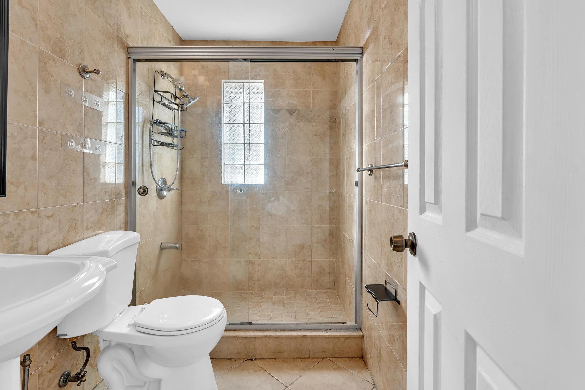 LAKE WORTH TOWN OF - Residential