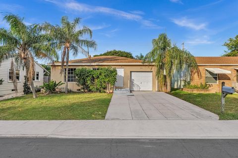 811 N B Street Lake Worth Beach FL 33460