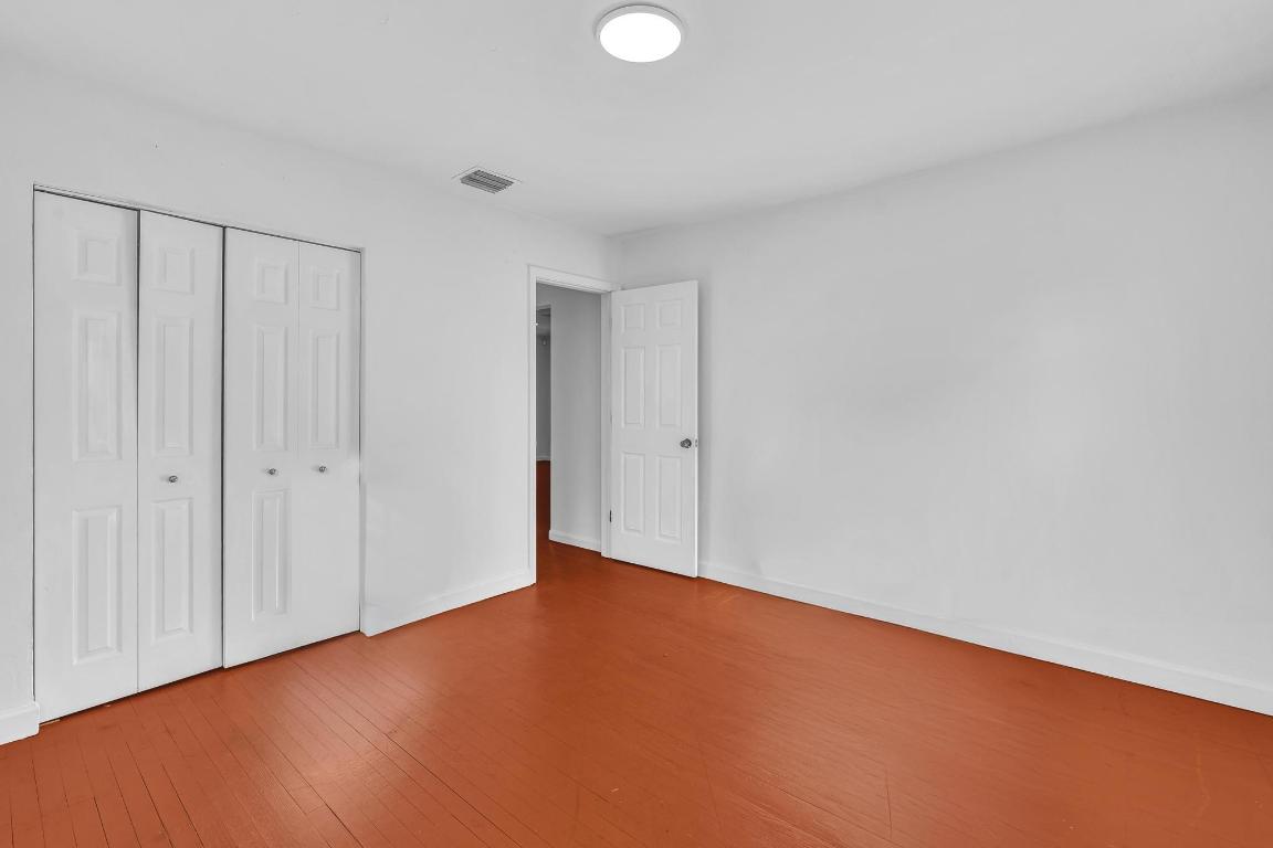 LAKE WORTH TOWN OF - Residential