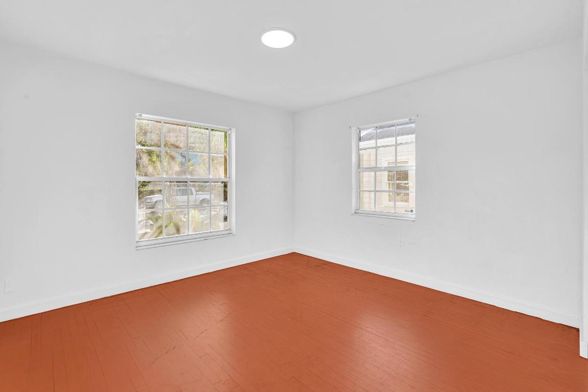 LAKE WORTH TOWN OF - Residential