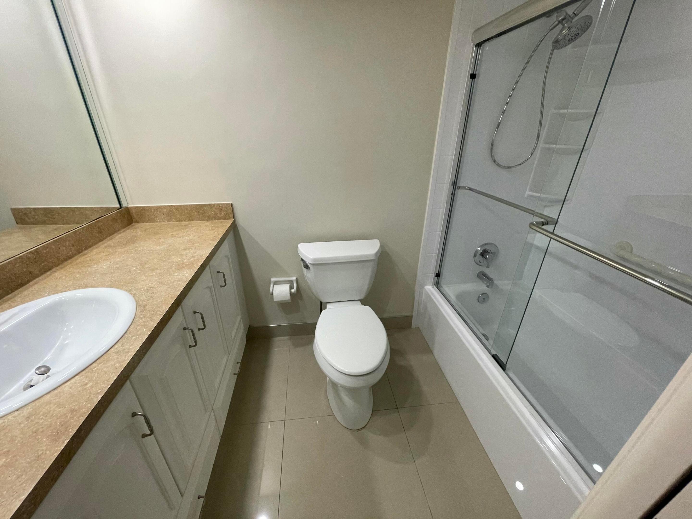 NO 41 PALM-AIRE COUNTRY CLUB - Residential