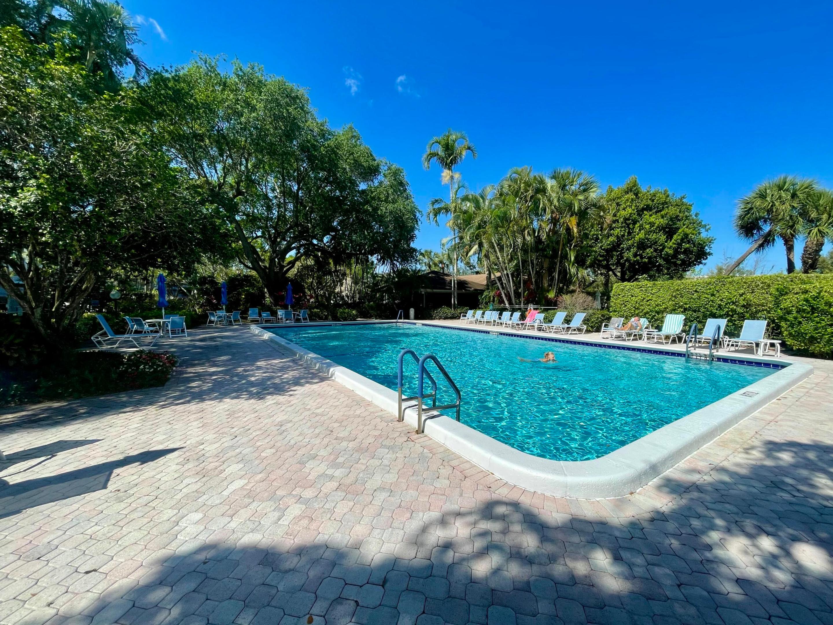 NO 41 PALM-AIRE COUNTRY CLUB - Residential