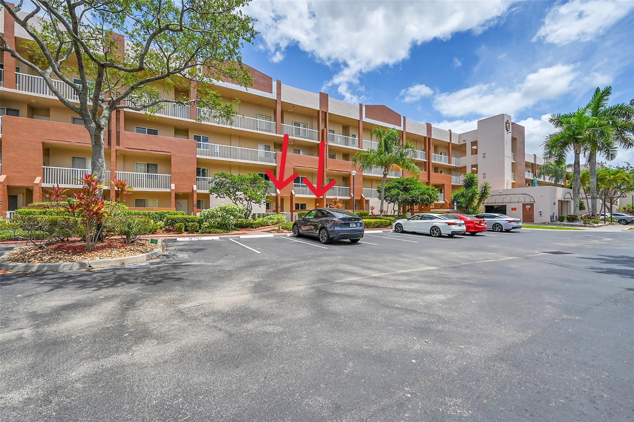 7706 Granville Dr 104
