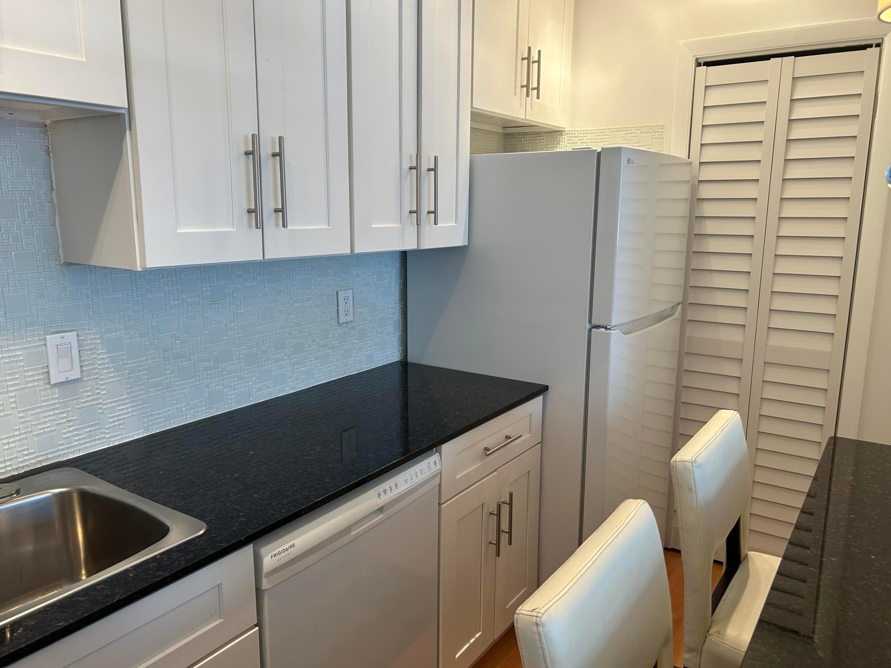 GEORGIAN COURT APTS CO-OP - Residential Lease