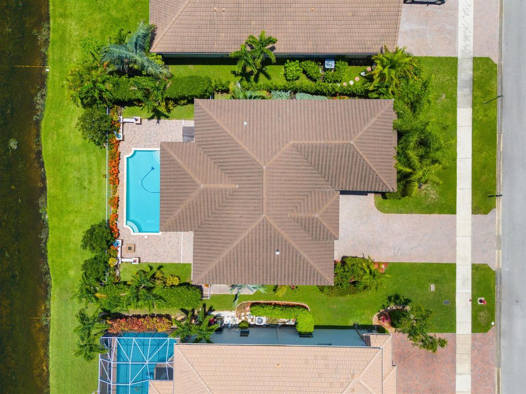 Photo of 1835 SW Newport Isles Boulevard, Port Saint Lucie, FL 34953 (MLS # R11103422)