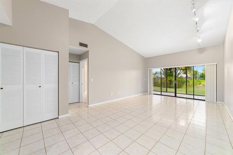 A home in Lake Worth Beach