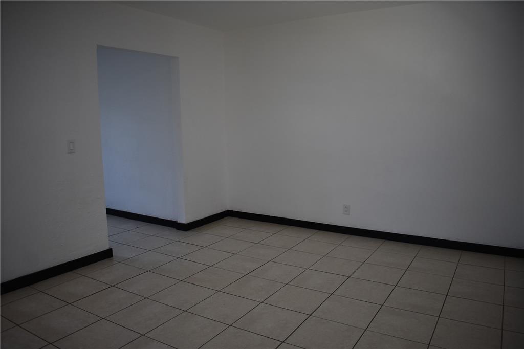 Binstock Sub 2 26-4 B - Residential Income