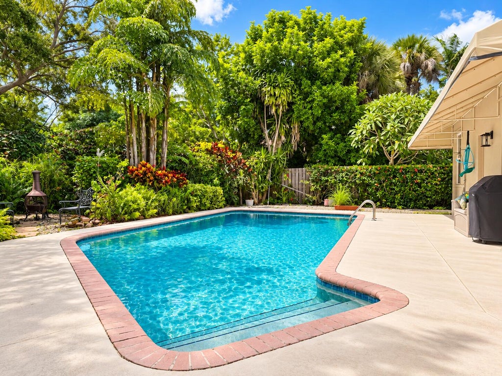 Photo of 4560 S BARWICK RANCH Circle, Delray Beach, FL 33445 (MLS # B26082218)