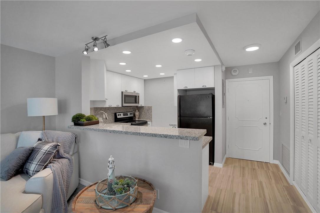 OCEAN MONARCH - Residential