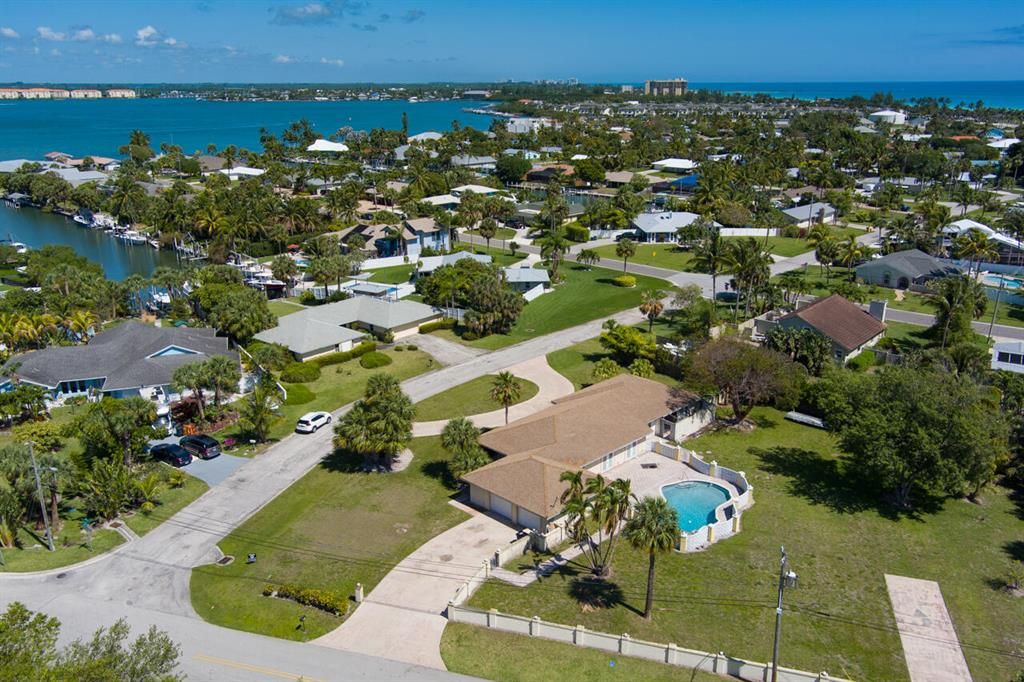 Photo of 1900 Coconut Drive, Fort Pierce, FL 34949 (MLS # R10795106)