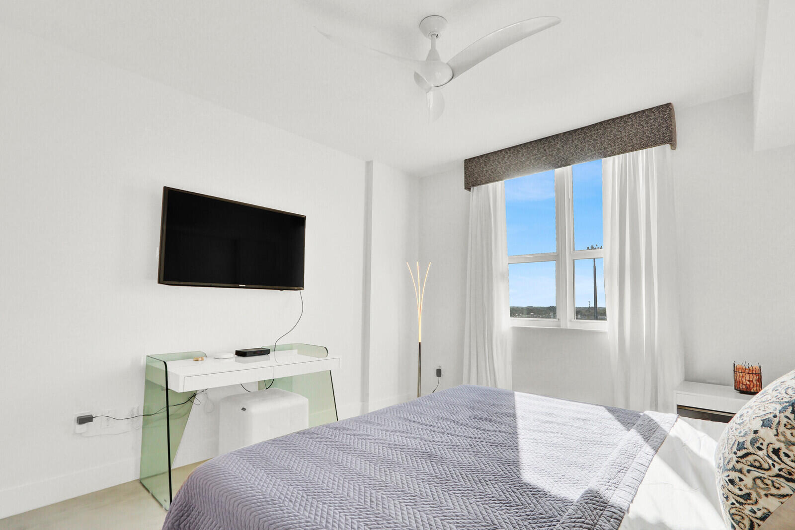 CASA COSTA CONDO - Residential Lease