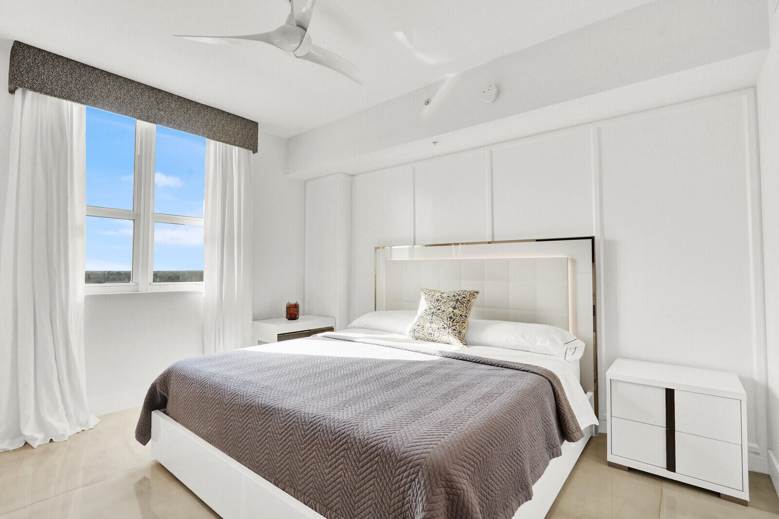 CASA COSTA CONDO - Residential Lease