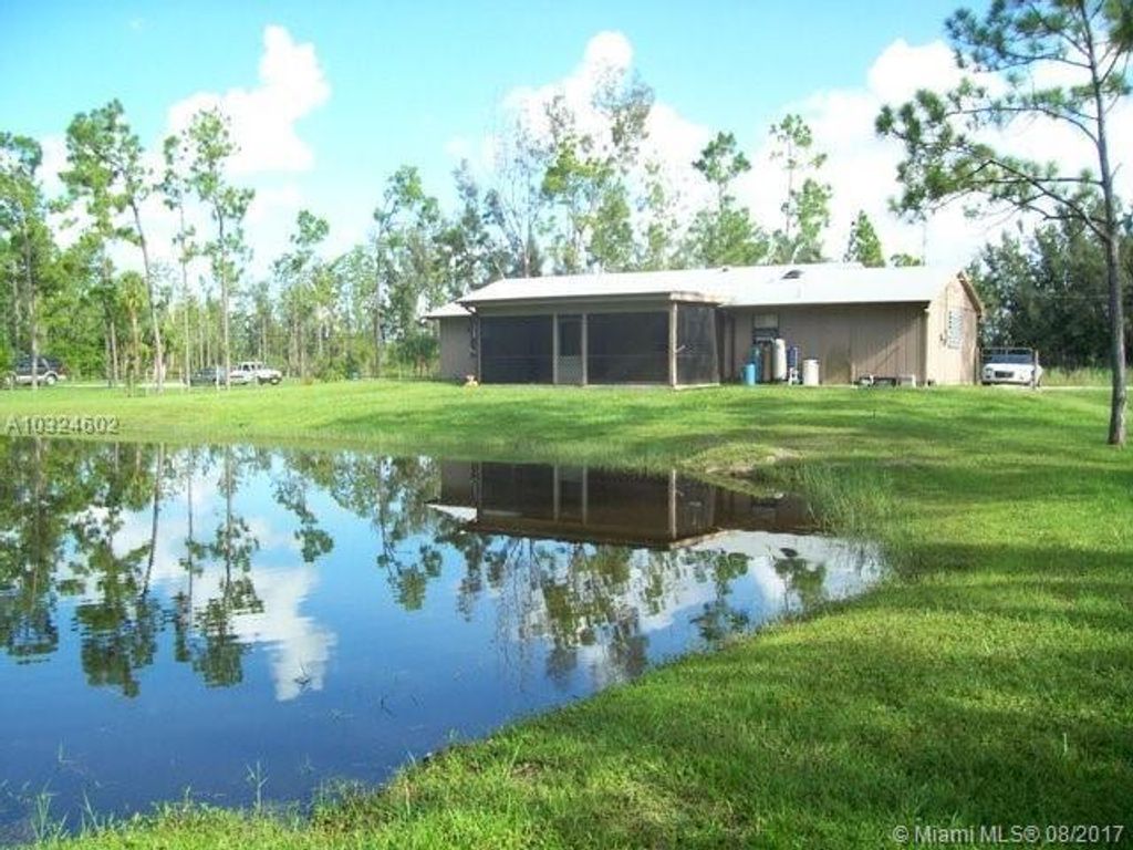 Photo of 12171 181st Place N, Jupiter, FL 33478 (MLS # R11034312)