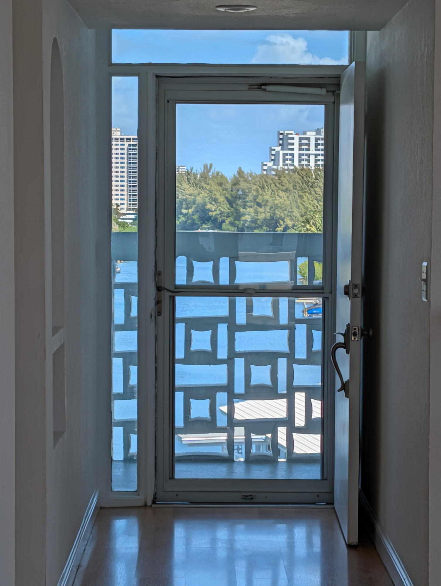 BREAKWATER TOWERS CO-OP - Residential