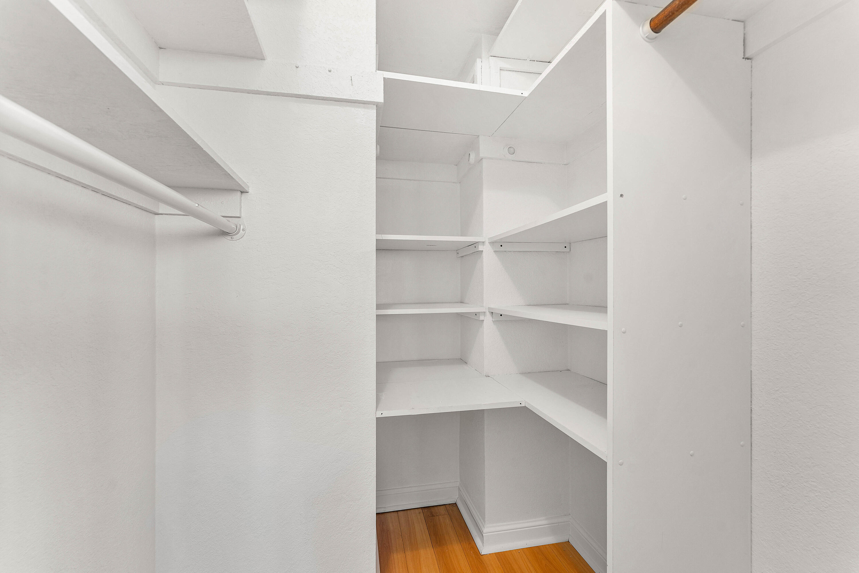 BREAKWATER TOWERS CO-OP - Residential