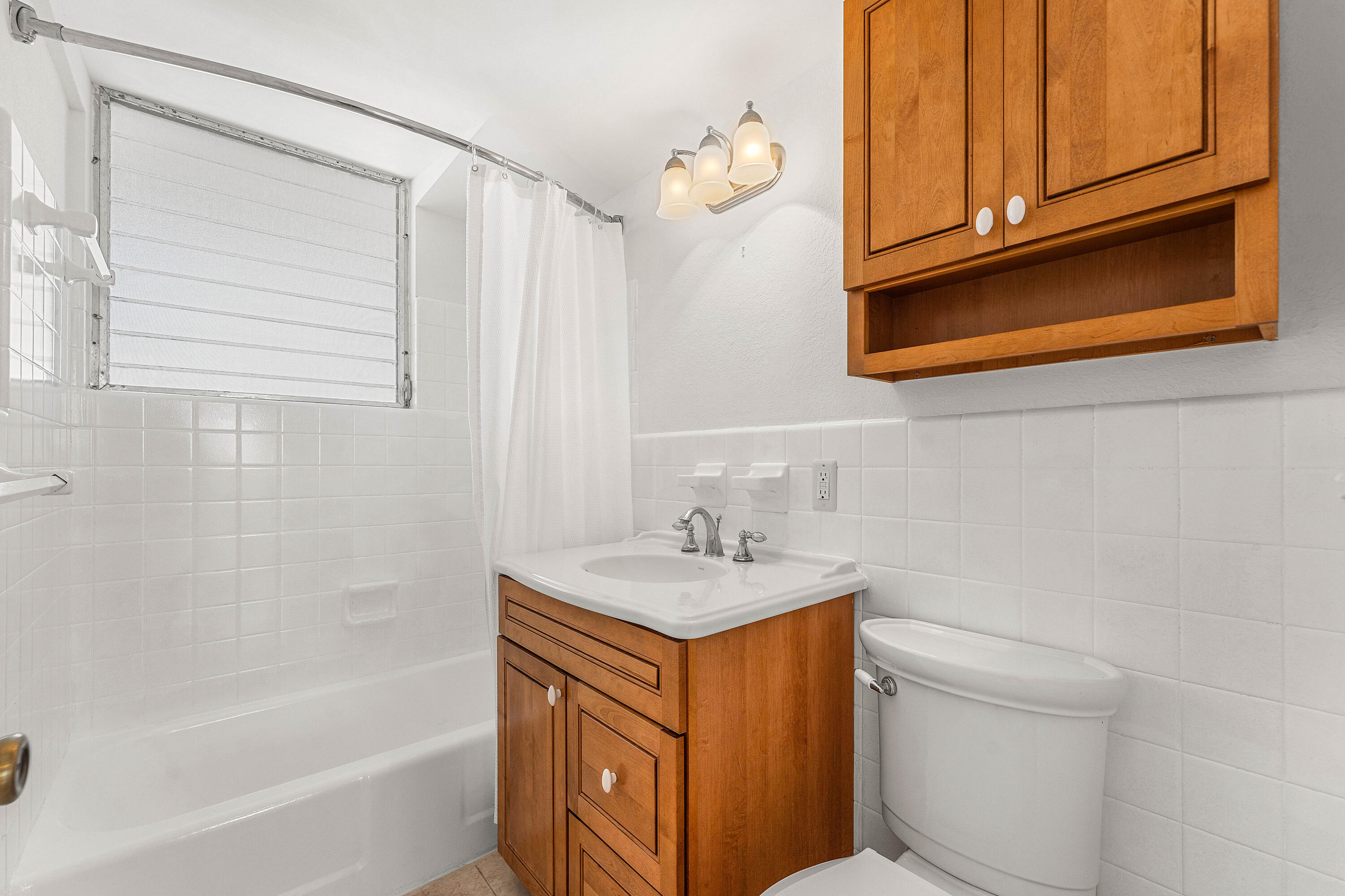 BREAKWATER TOWERS CO-OP - Residential