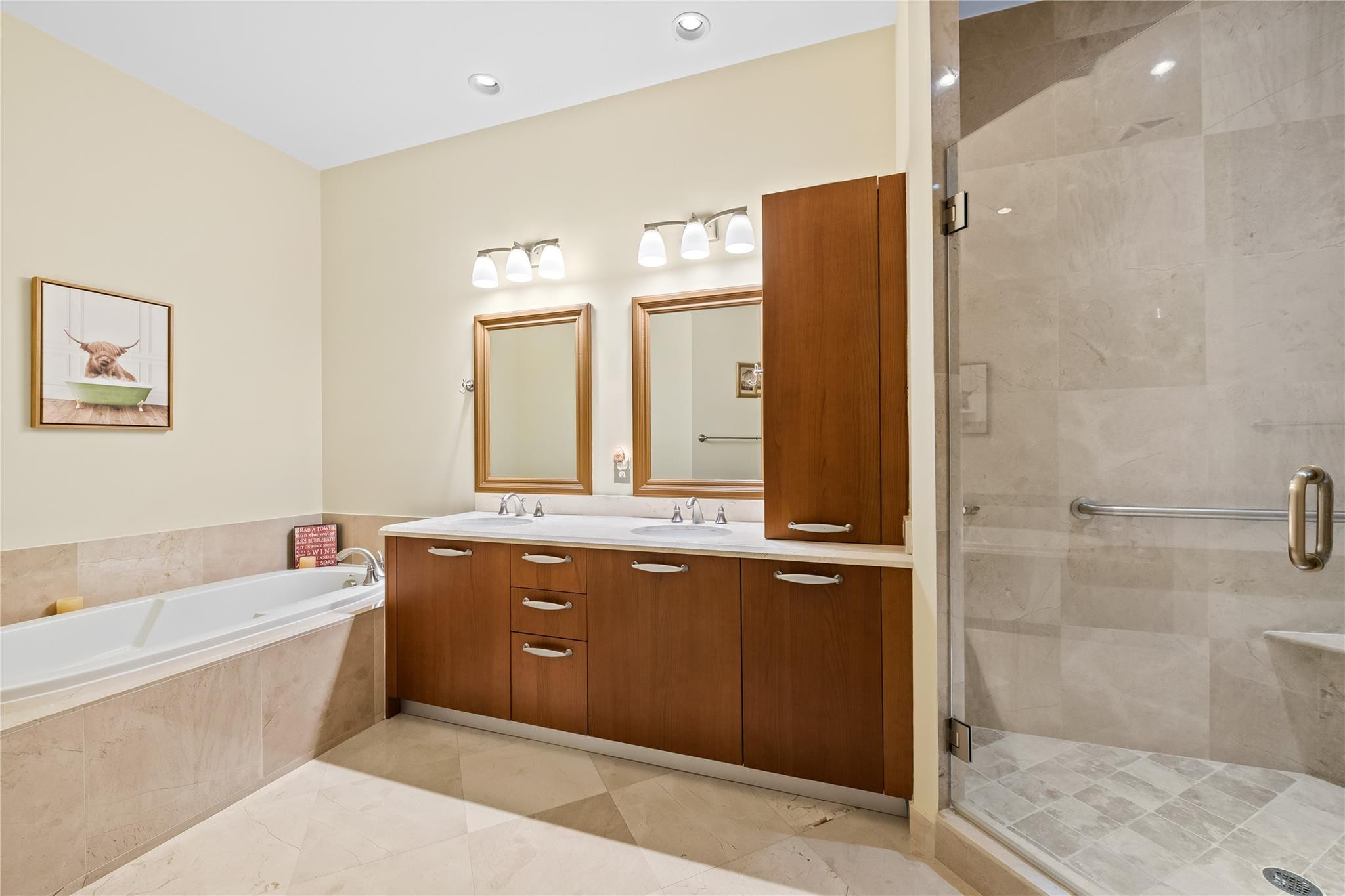 VILLAS BY THE SEA 3 CONDO - Residential Lease