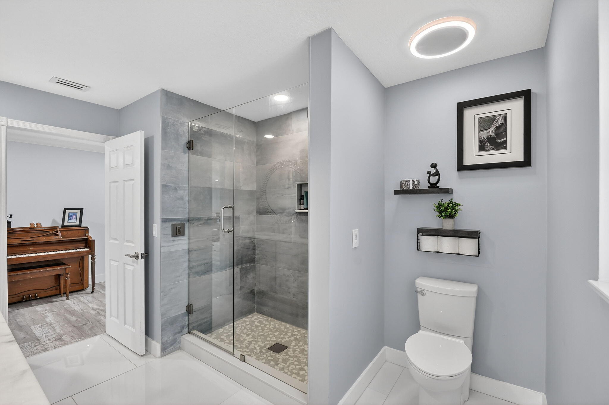 BAY COLONY ESTATES - Residential