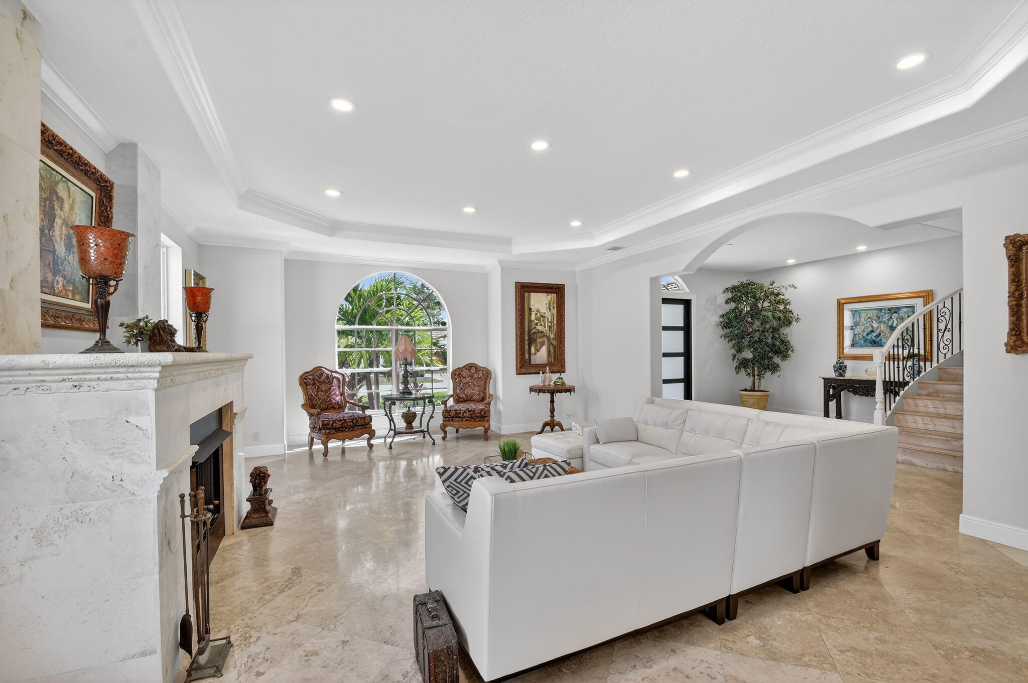 BAY COLONY ESTATES - Residential