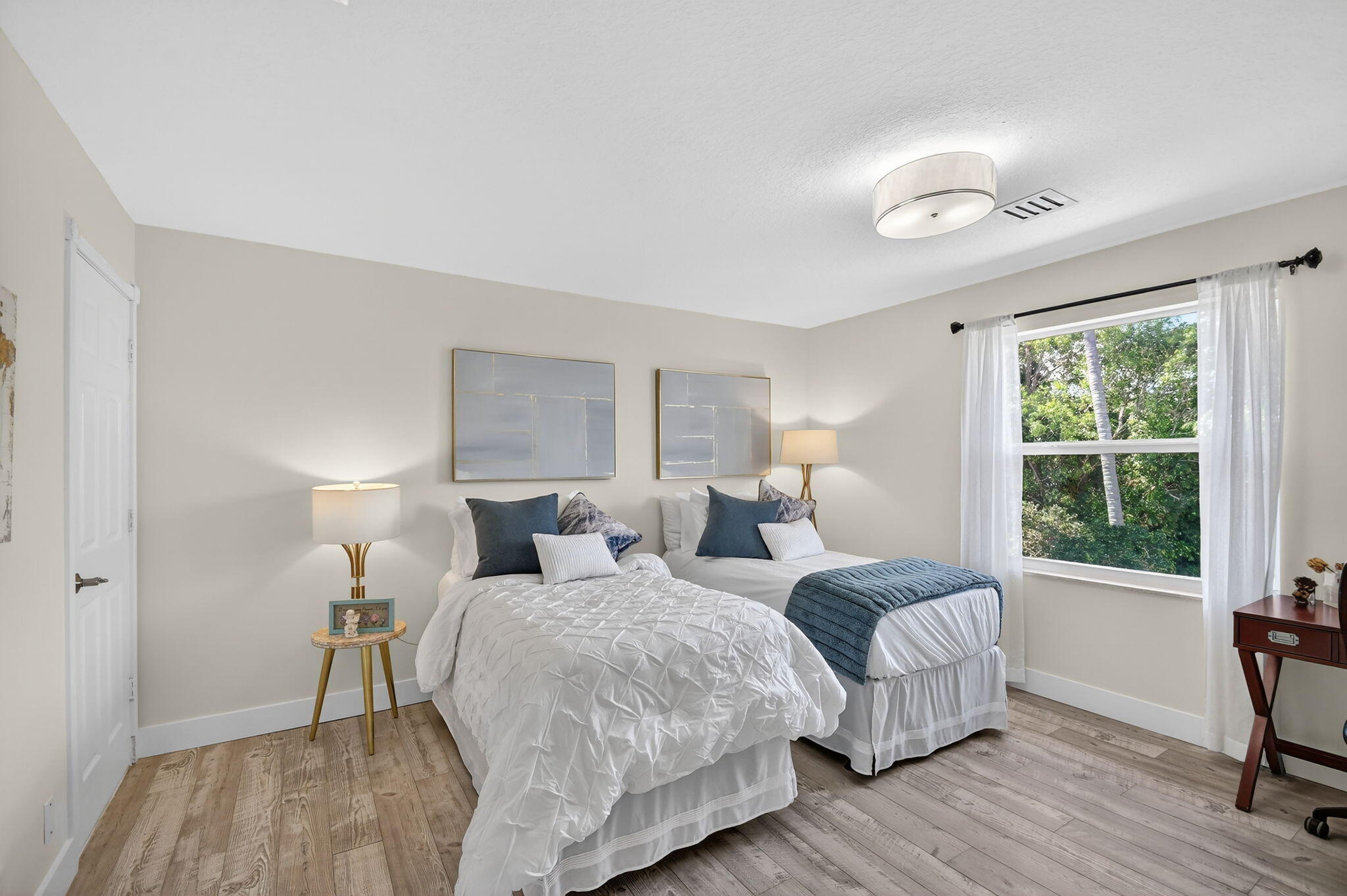 BAY COLONY ESTATES - Residential