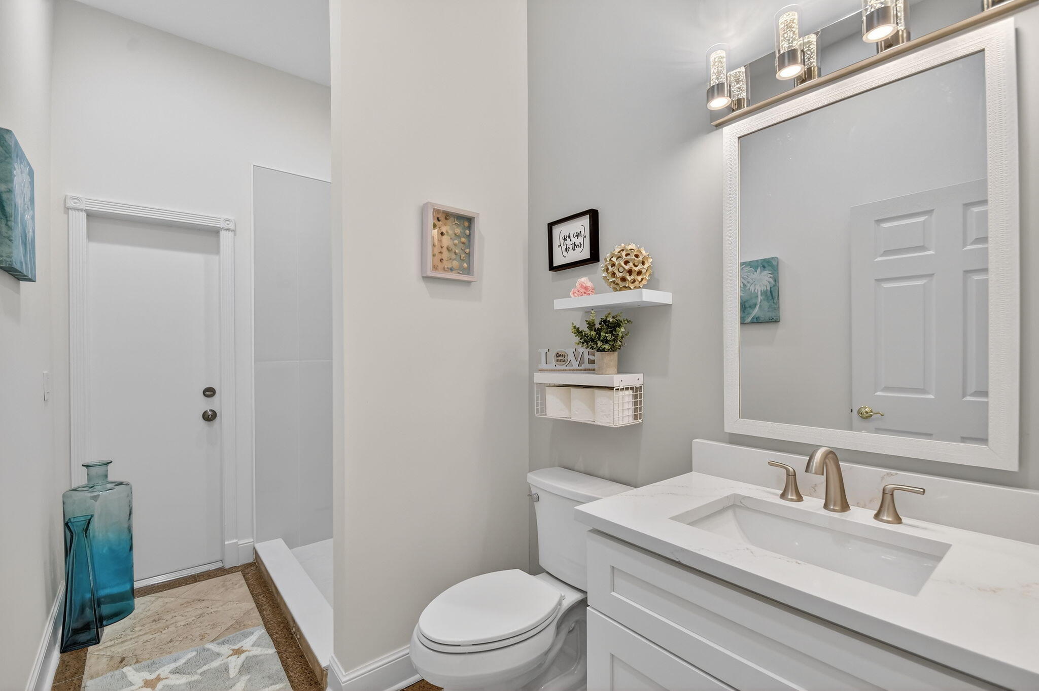 BAY COLONY ESTATES - Residential