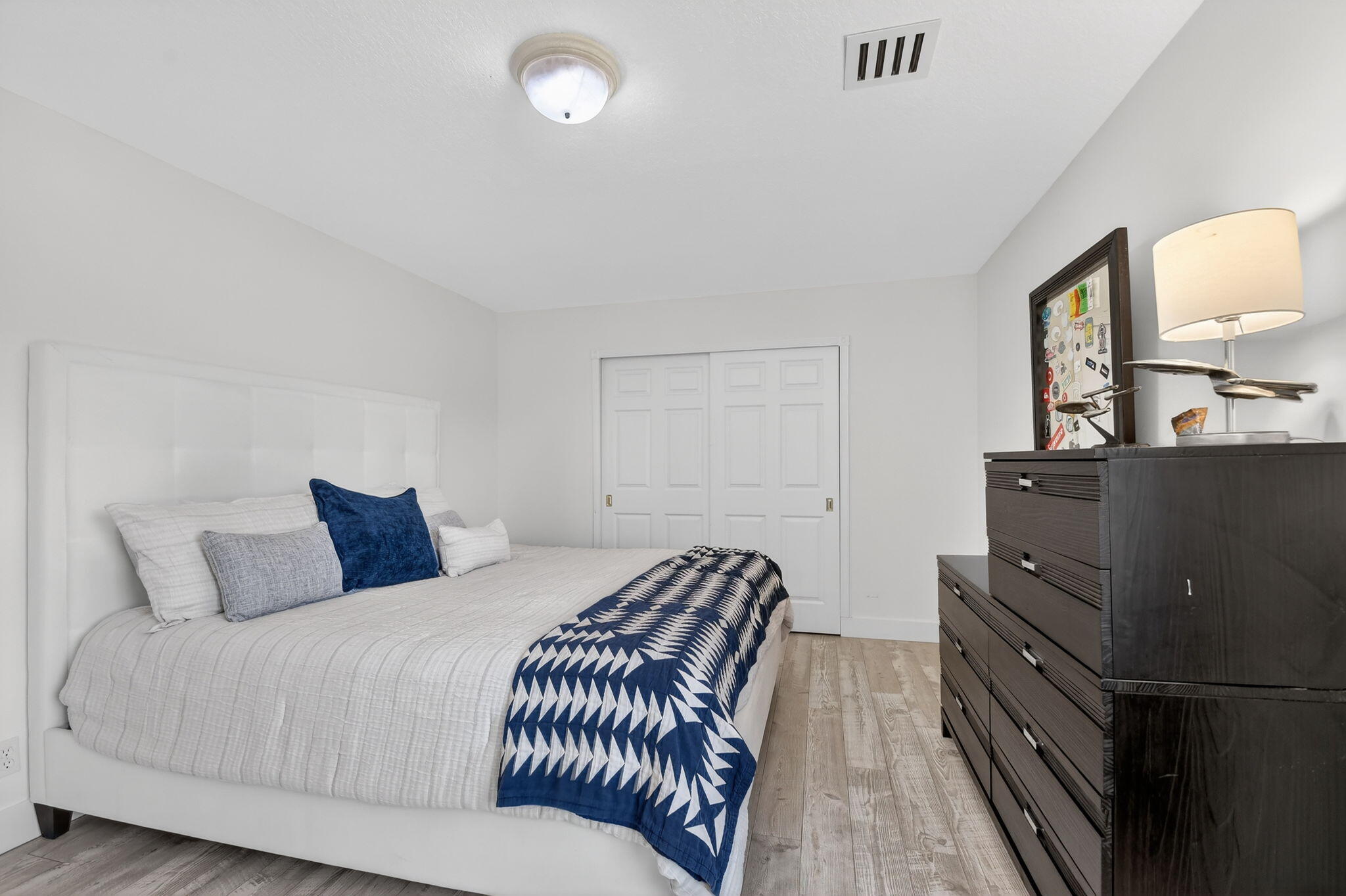 BAY COLONY ESTATES - Residential