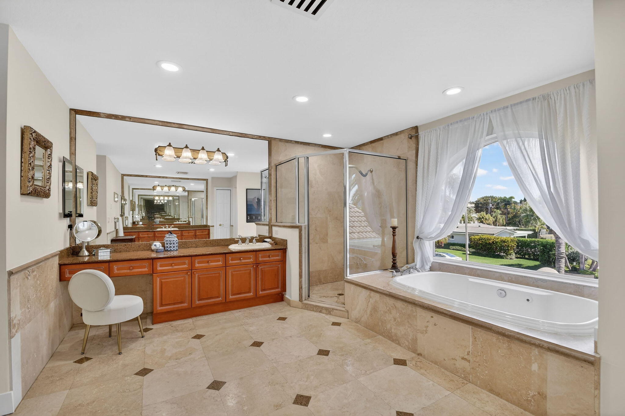 BAY COLONY ESTATES - Residential