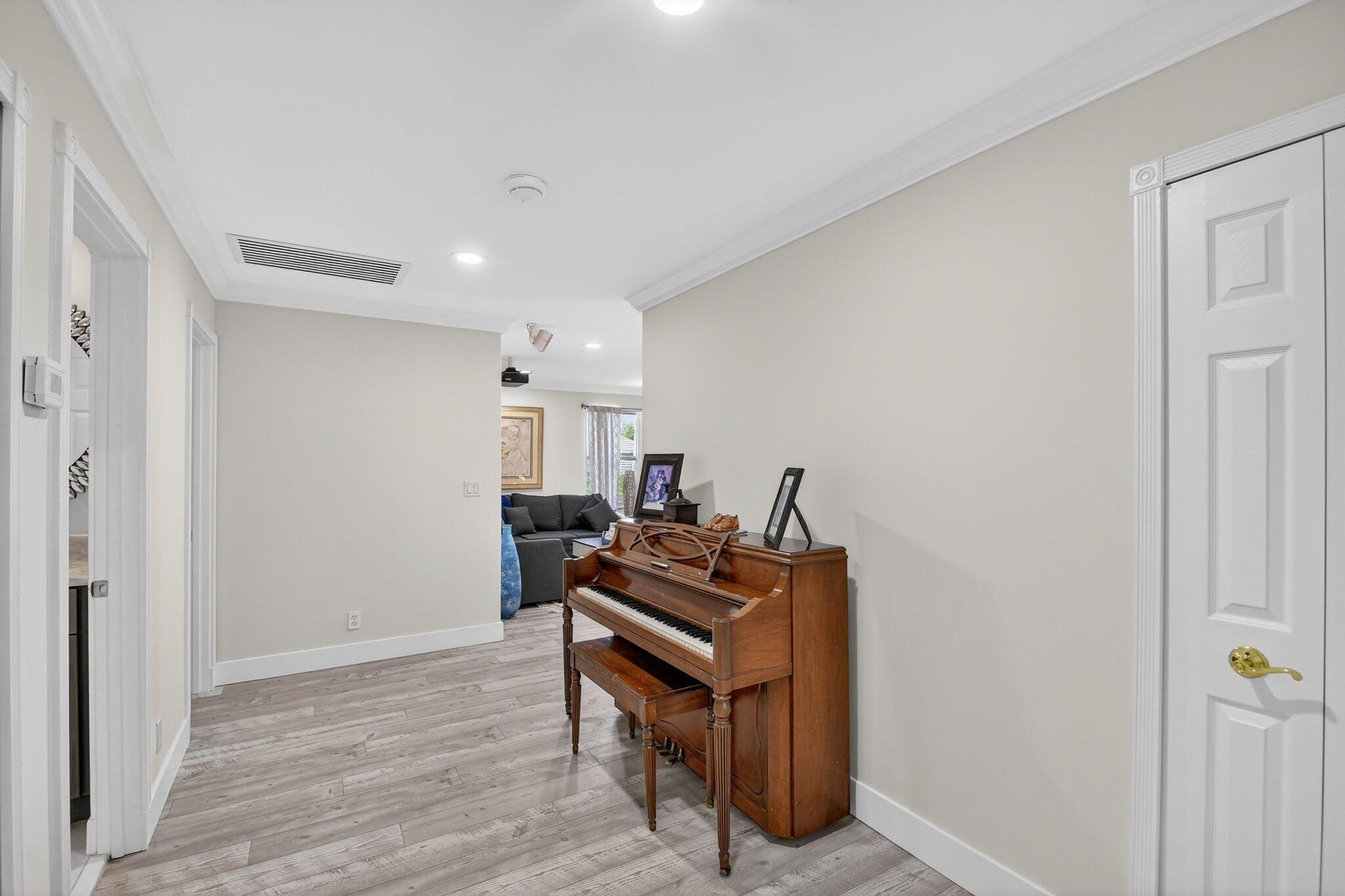 BAY COLONY ESTATES - Residential