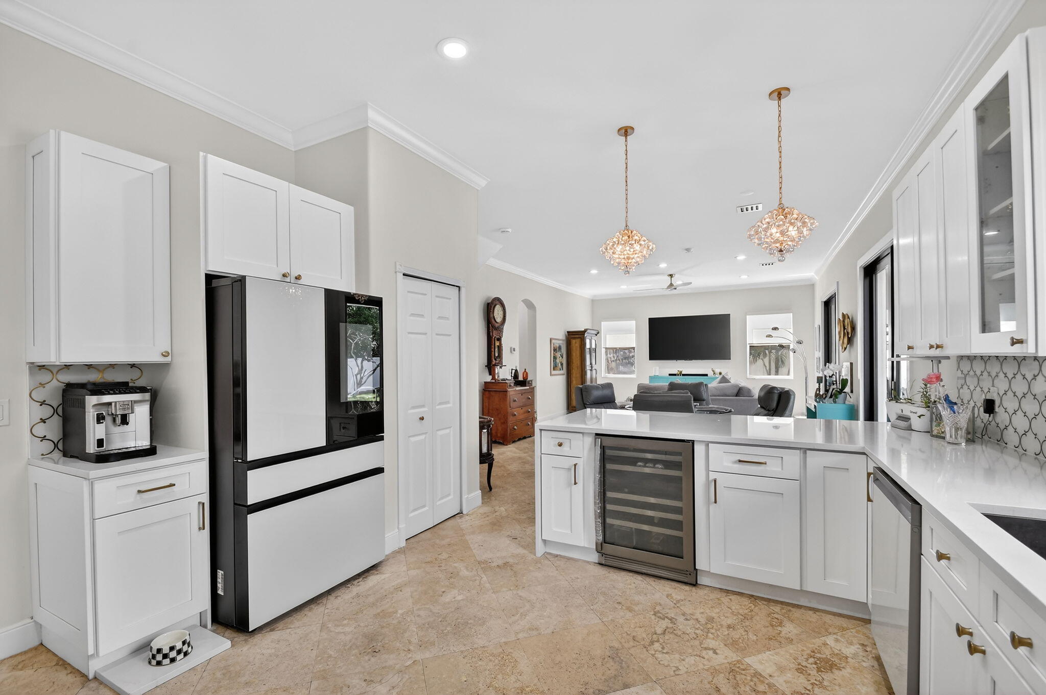 BAY COLONY ESTATES - Residential