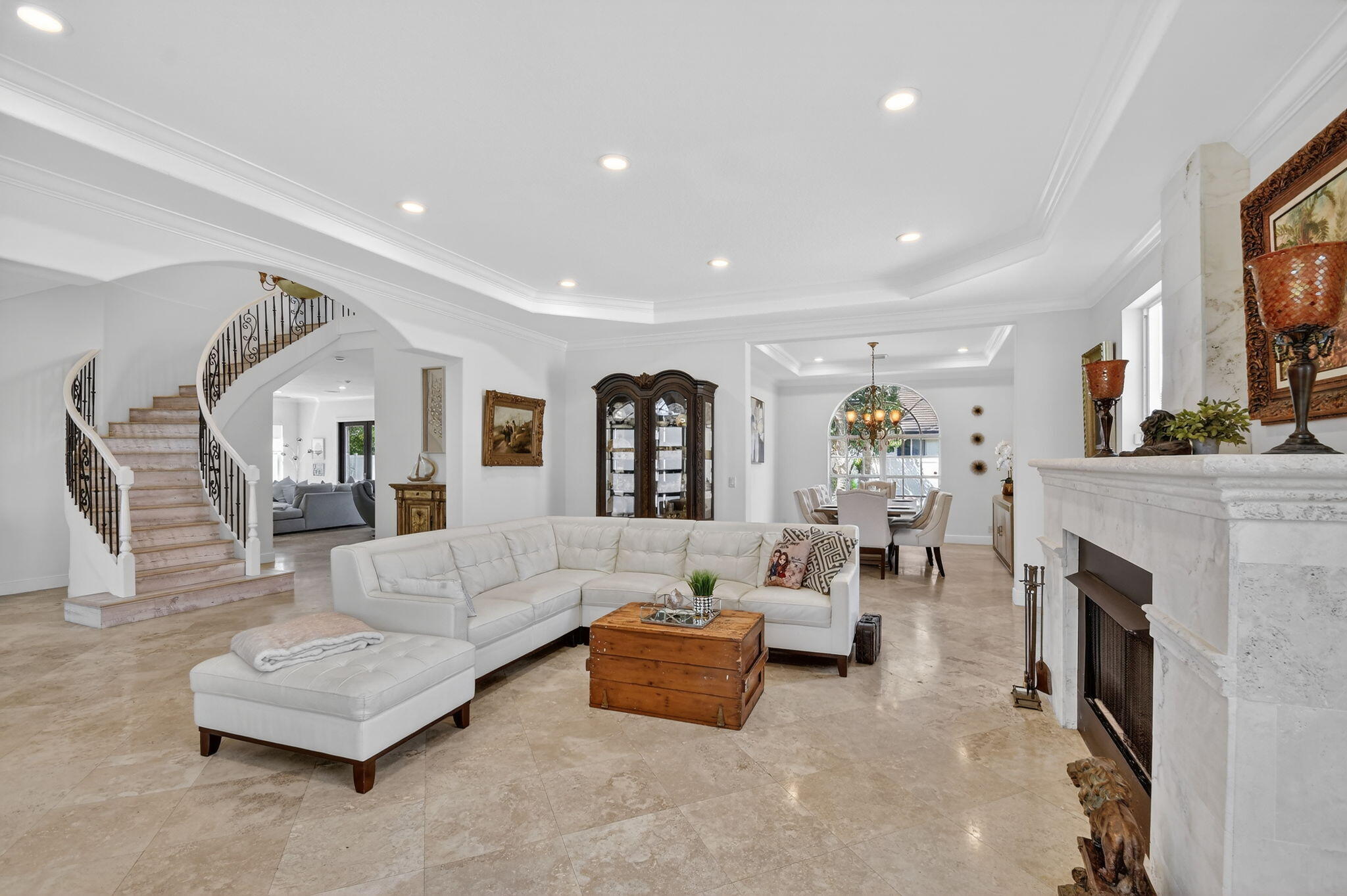 BAY COLONY ESTATES - Residential