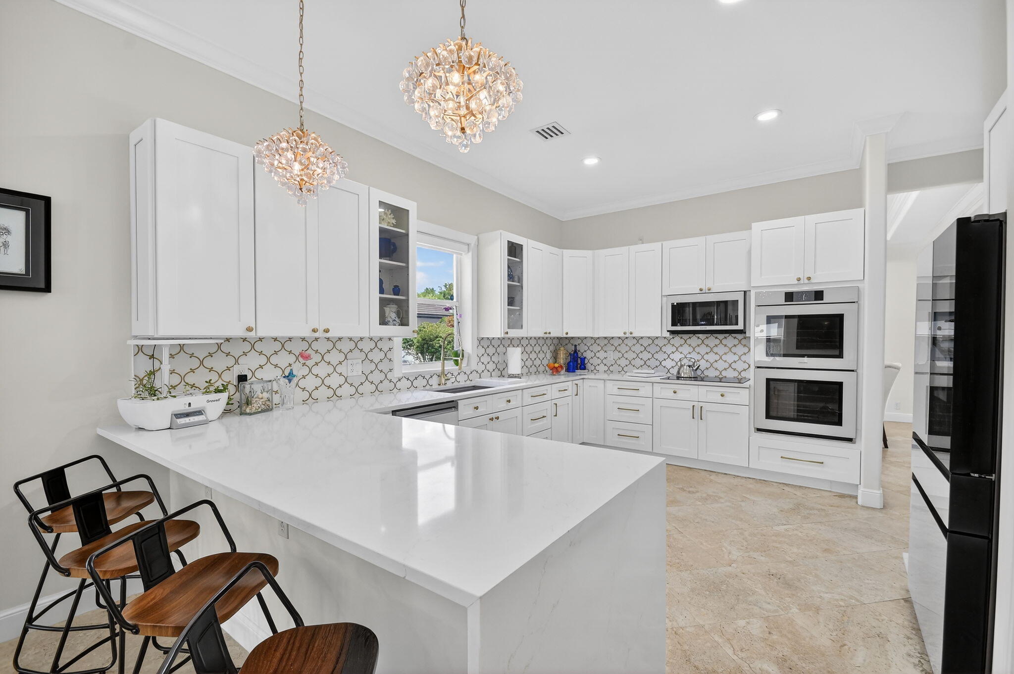 BAY COLONY ESTATES - Residential