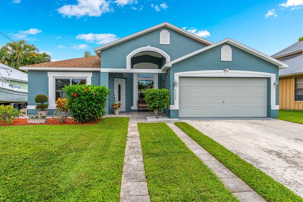 Photo of 6226 Lauderdale Street, Jupiter, FL 33458 (MLS # R10739323)