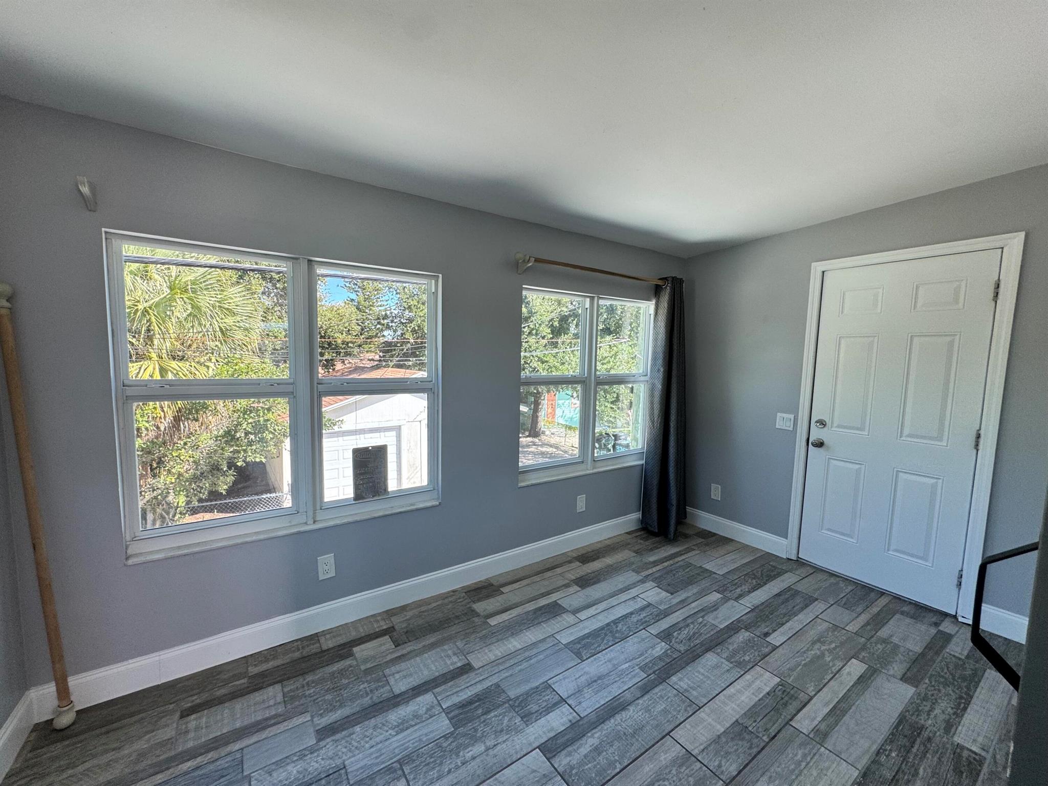 LAKE WORTH TOWN OF - Residential Lease