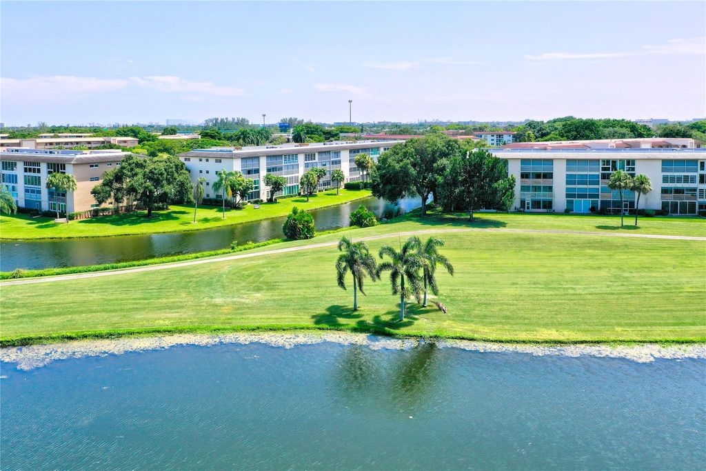 Photo of 3502 Bimini Ln #K4, Coconut Creek, FL 33066 (MLS # F10397475)