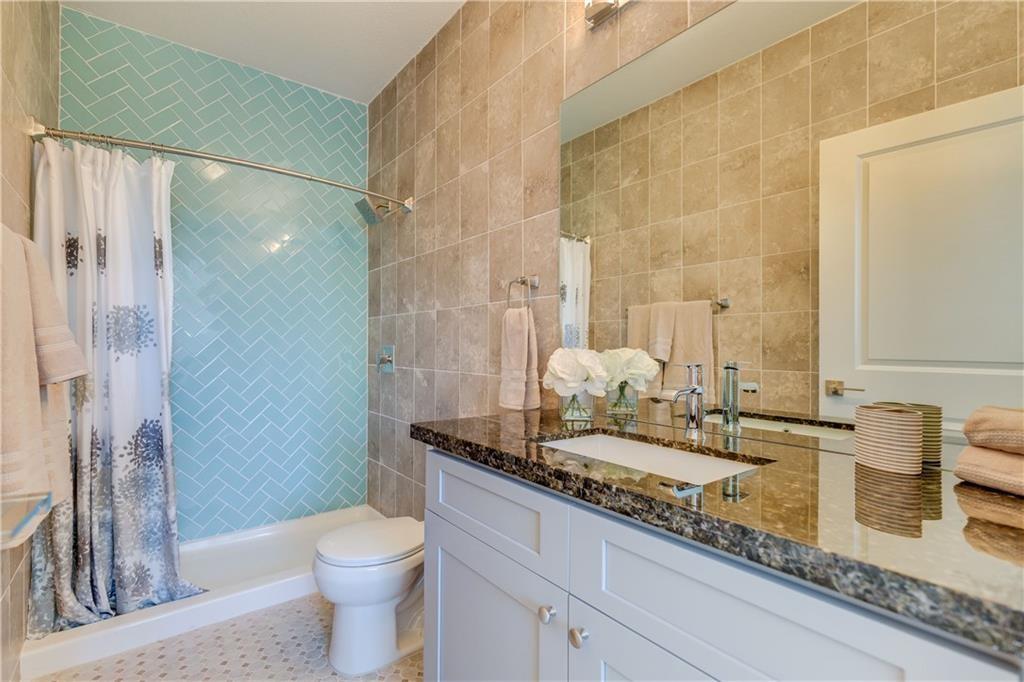 OAKLAND PARK 2ND ADD - Residential Lease