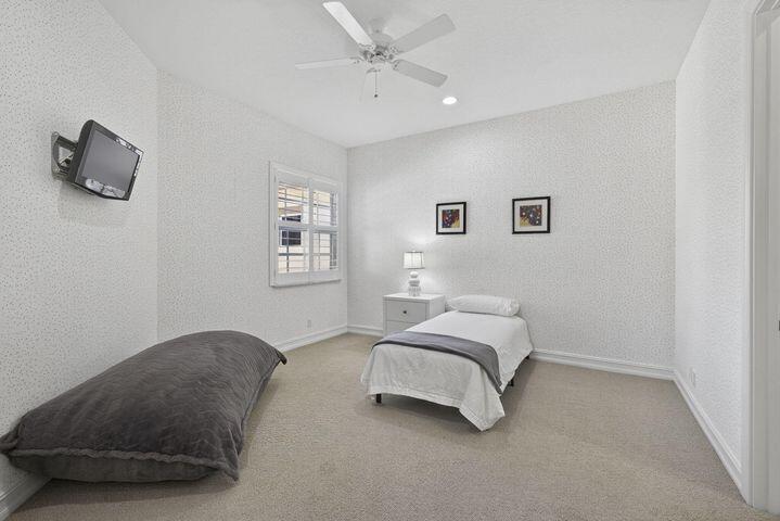 IBIS GOLF & COUNTRY CLUB - Residential Lease