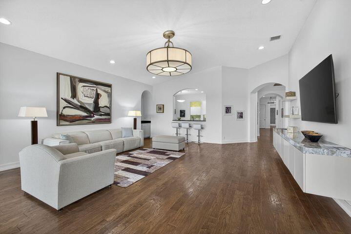 IBIS GOLF & COUNTRY CLUB - Residential Lease