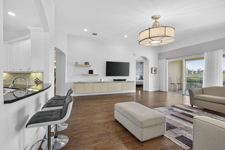 IBIS GOLF & COUNTRY CLUB - Residential Lease