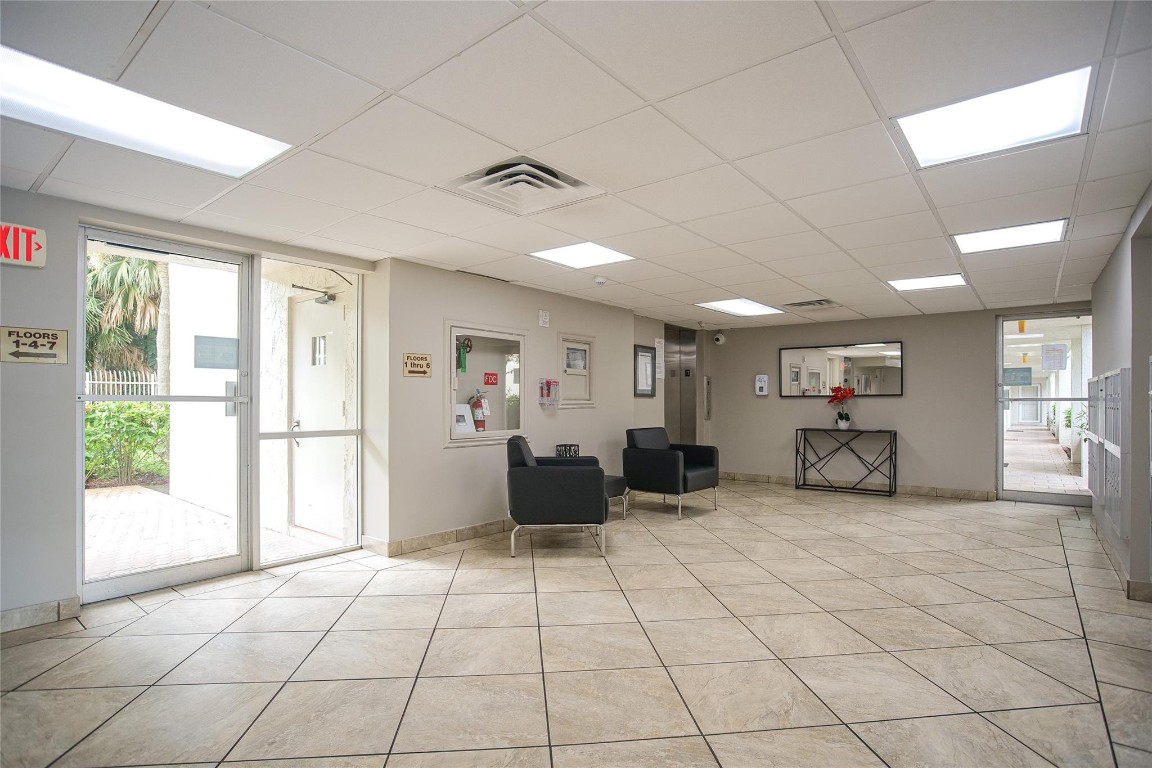 18TH HOLE AT INVERRARY - Residential