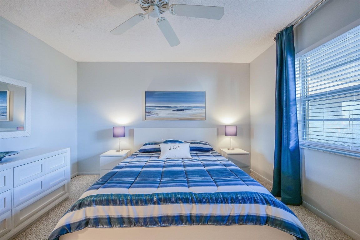 18TH HOLE AT INVERRARY - Residential