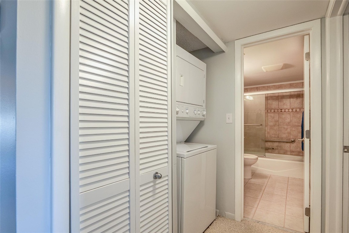 18TH HOLE AT INVERRARY - Residential