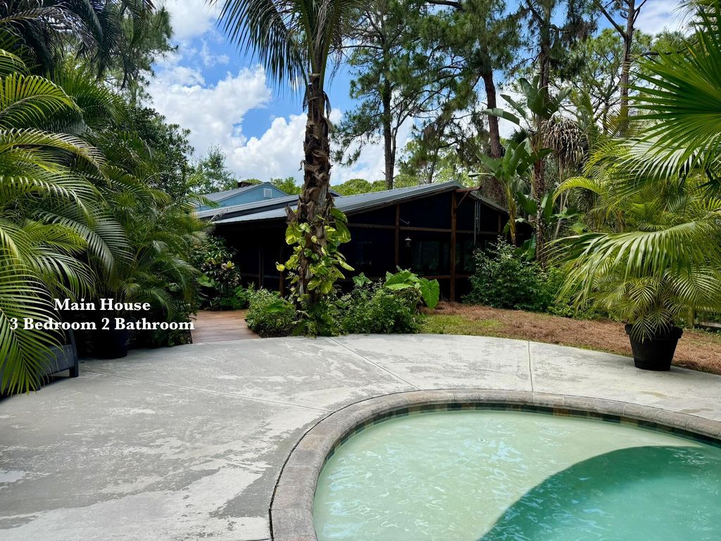 Photo of 12566 Old Indiantown Road, Jupiter, FL 33478 (MLS # B26020993)