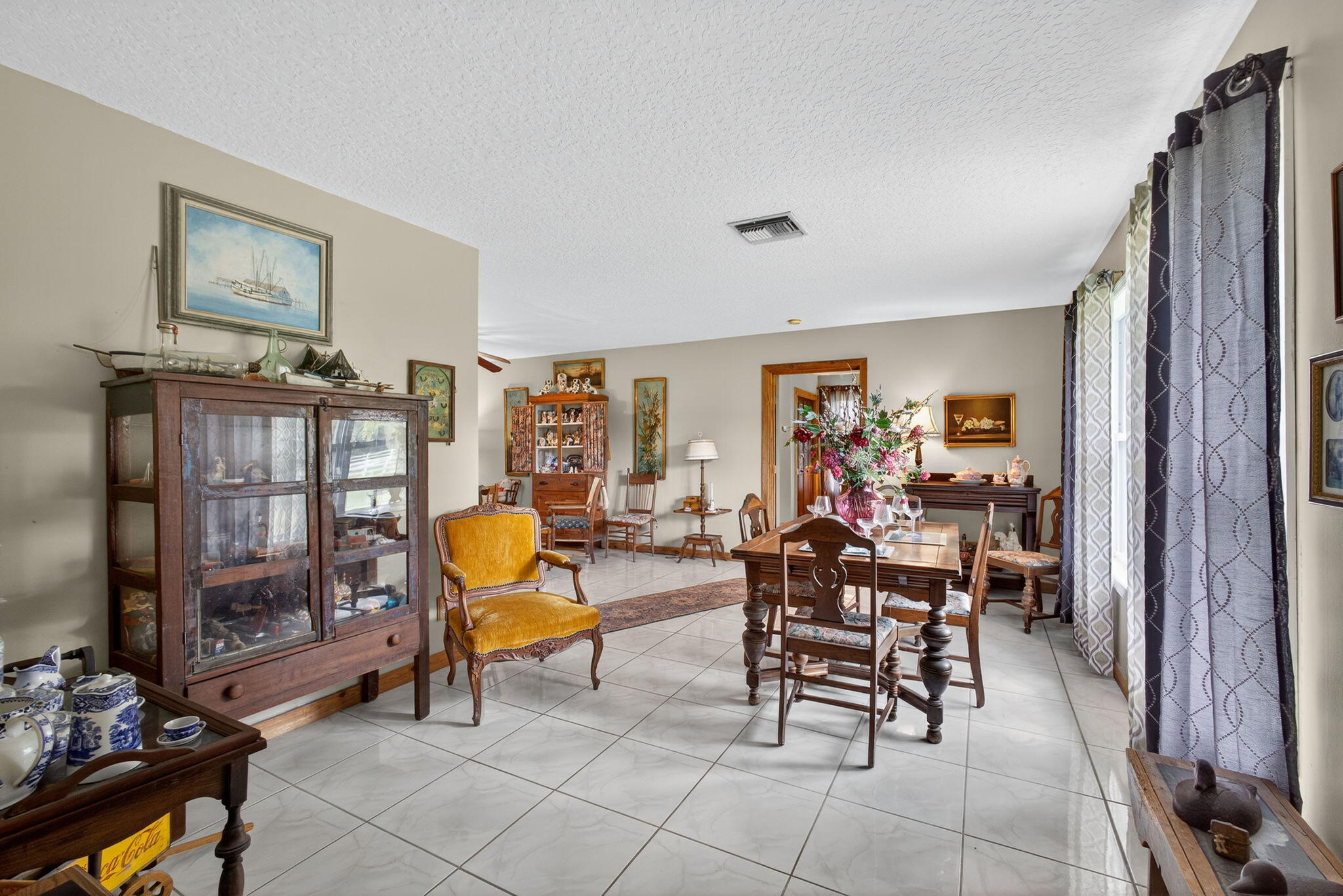 LOXAHATCHEE GROVES - Residential