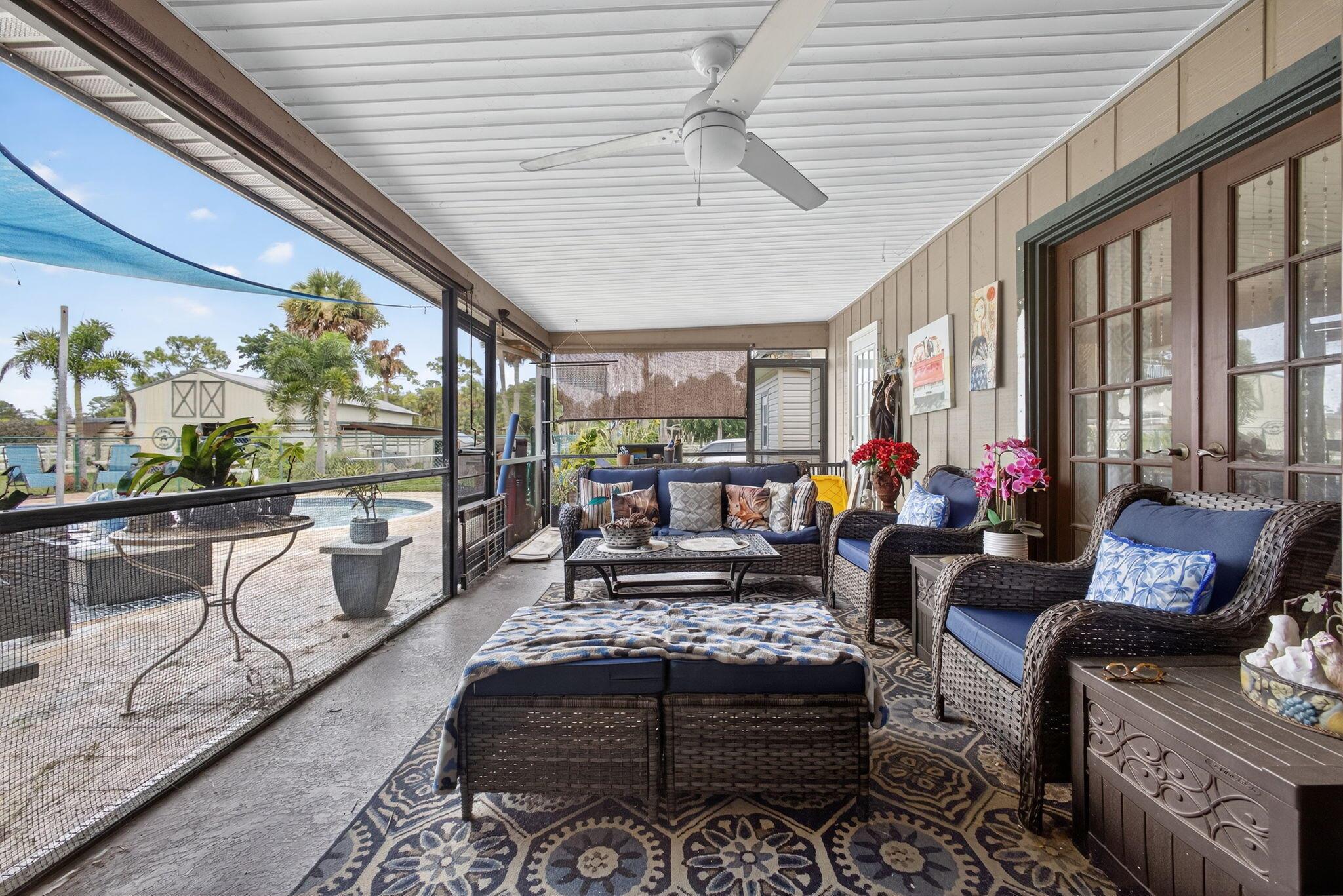 LOXAHATCHEE GROVES - Residential