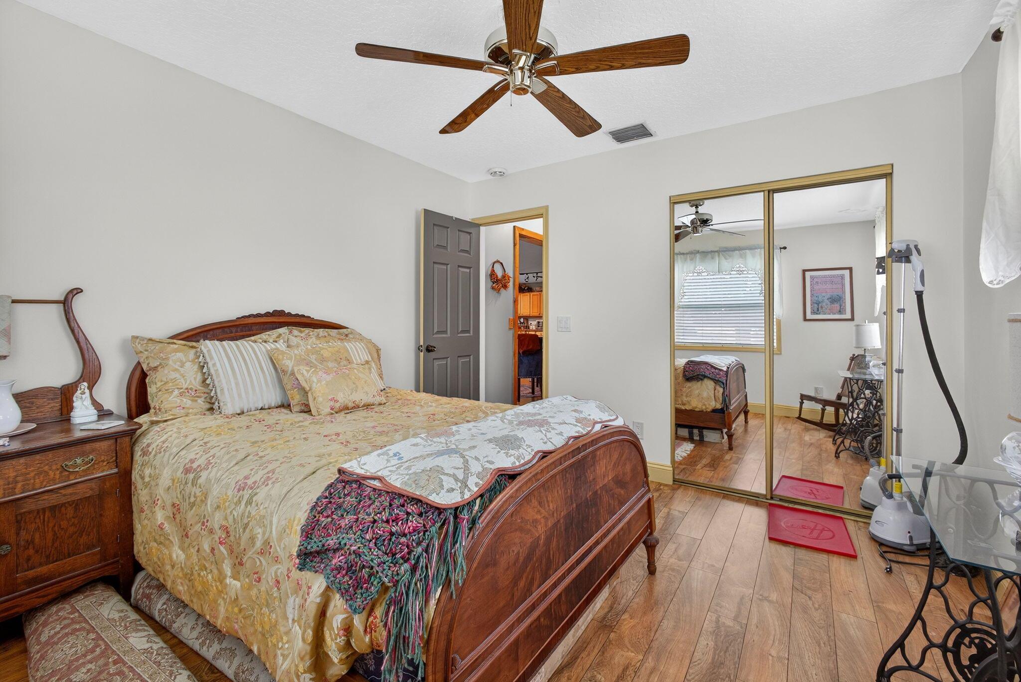 LOXAHATCHEE GROVES - Residential