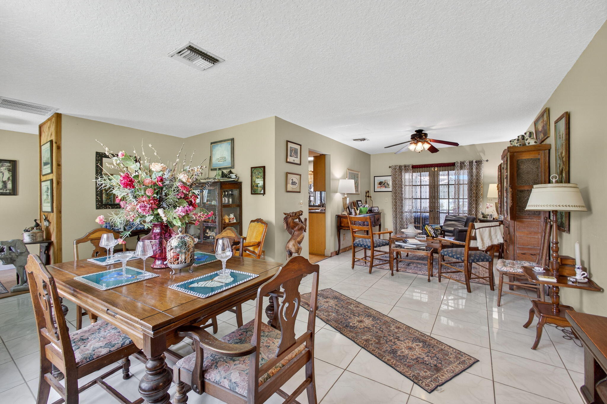 LOXAHATCHEE GROVES - Residential