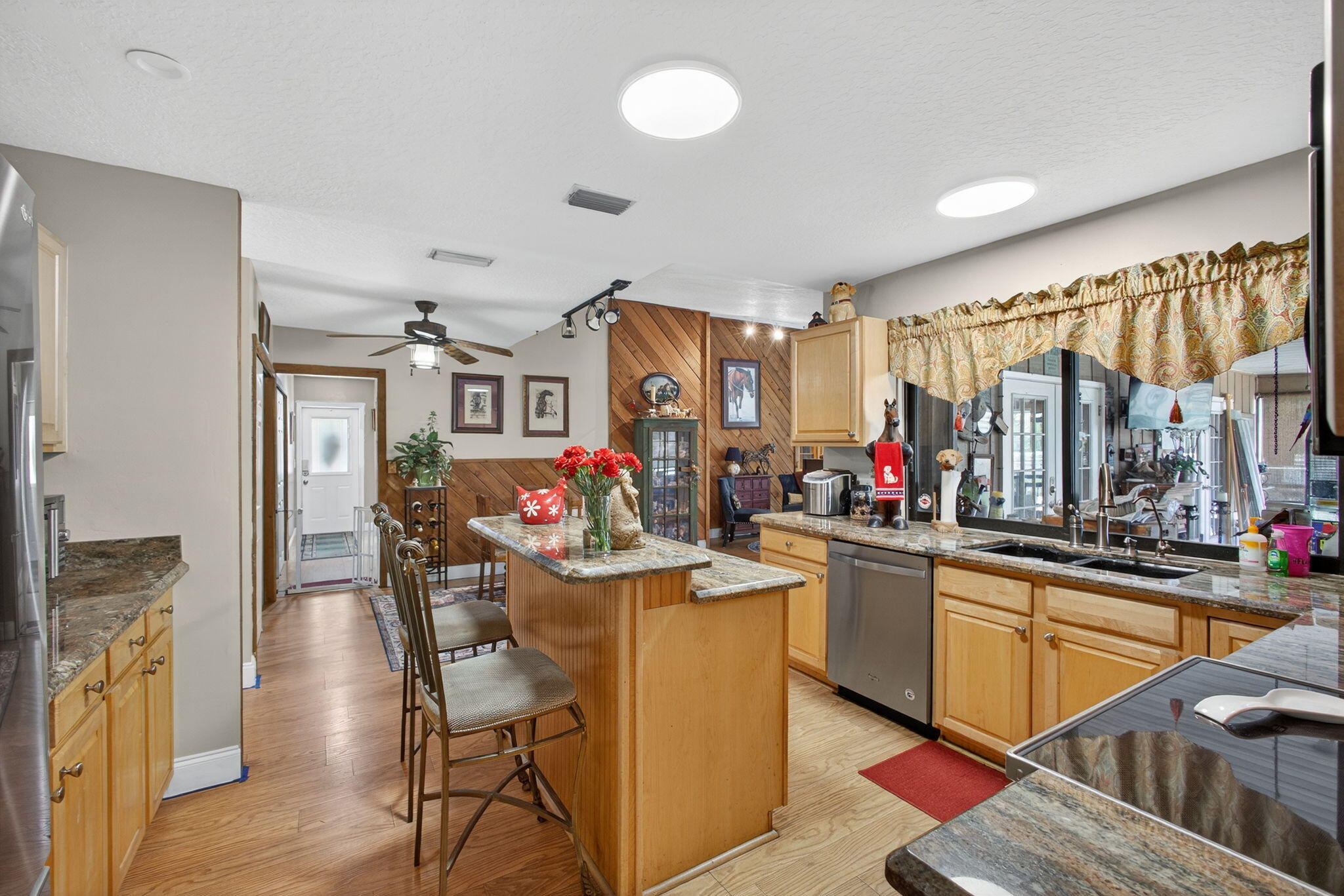 LOXAHATCHEE GROVES - Residential