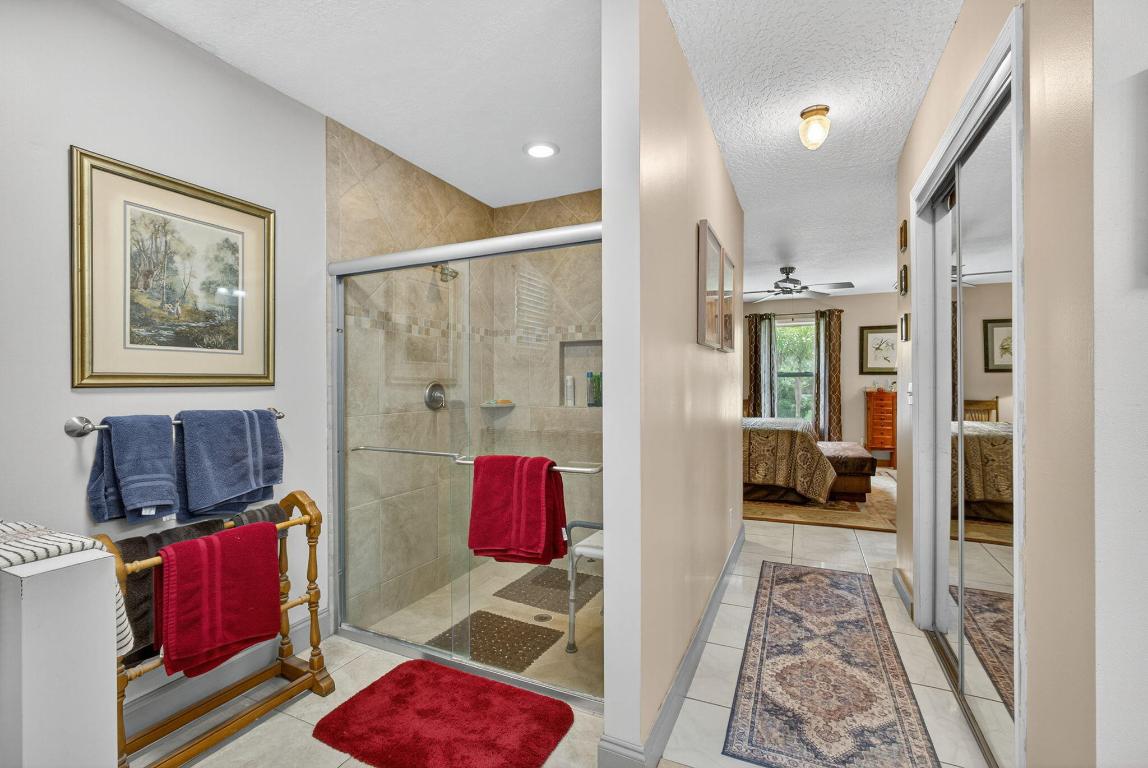 LOXAHATCHEE GROVES - Residential